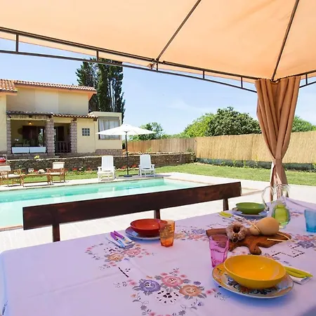 Eugenie Vila Alghero